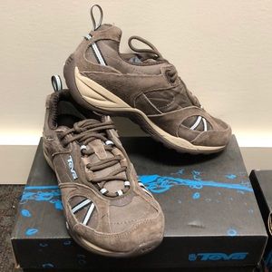 Teva sneakers NWT in Box Brown with blue accents